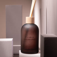REED DIFFUSER IN FROSTED GLASS BOTTLE | VANILLE GOURMANDE