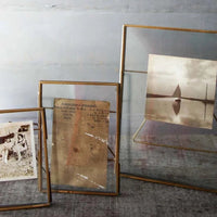 DANTA STANDING ANTIQUE BRASS FRAME | 3 SIZES