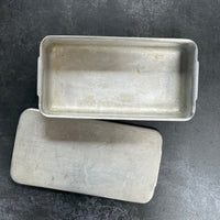 VINTAGE GRUNDY ALUMINIUM DINNER TRAY | LOAF TIN | C
