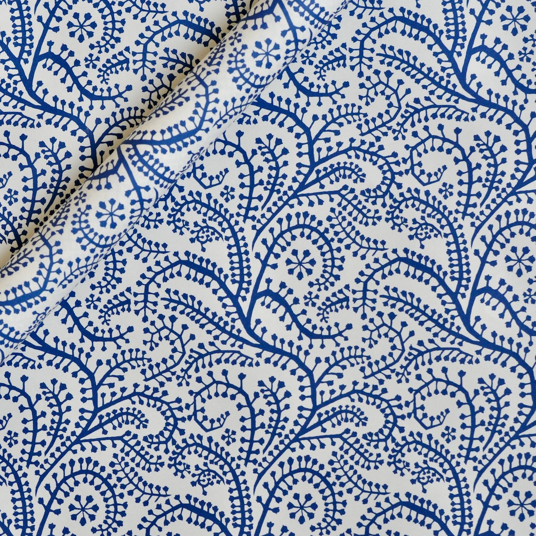 CAMBRIDGE IMPRINT SMALL WRAPPING PAPER | SEAWEED | PAISLEY RUSSIAN BLUE