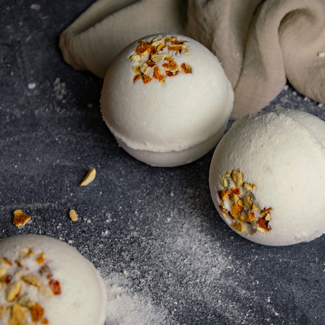 BOTANICAL BATH BOMB | UPLIFT