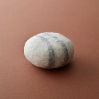 NATURAL WOOL FELTED SOAP PEBBLE