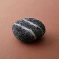 NATURAL WOOL FELTED SOAP PEBBLE