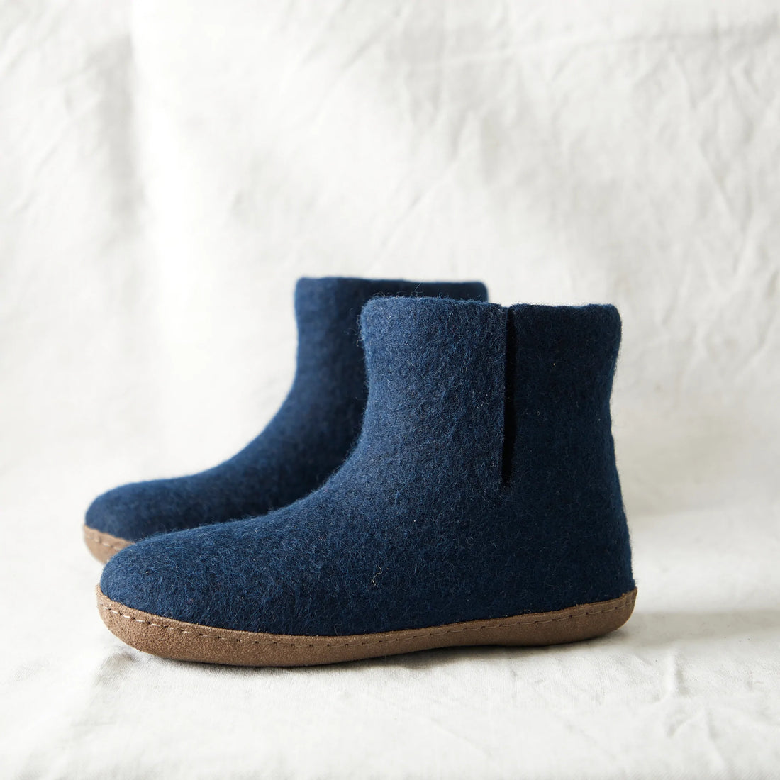 HANDMADE FELT UNISEX SLIPPER BOOT | NAVY BLUE