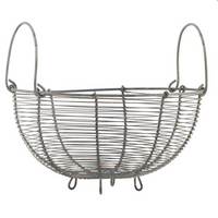 RUSTIC ROUND WIRE BASKET
