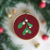 MINI HOOP CHRISTMAS BAUBLE EMBROIDERY KIT | MISTLETOE