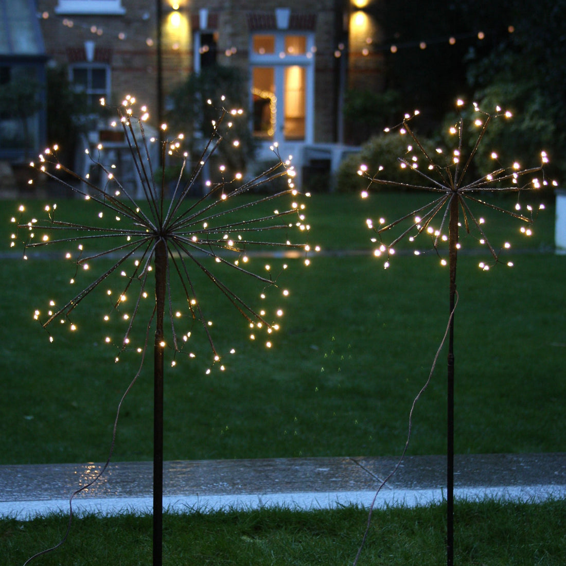 SOLAR POWERED 45cm DANDELION | OUTDOOR STAKE LIGHT