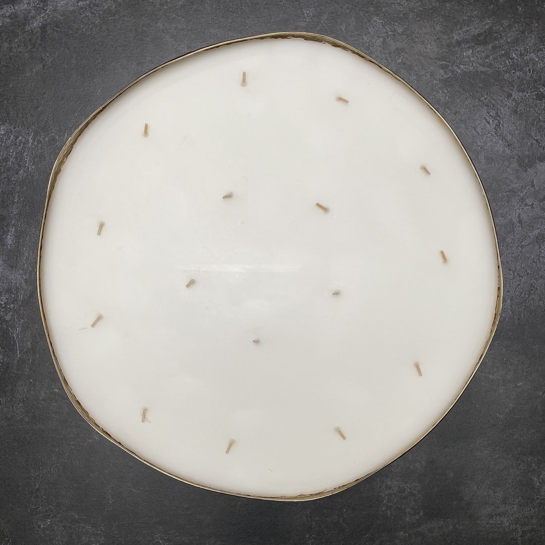 LARGE 16 WICK SCENTED CANDLE IN HAMMERED GOLD BRASS DISH | BALSAM FOREST