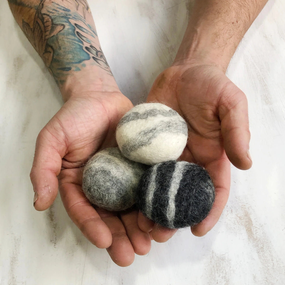 NATURAL WOOL FELTED SOAP PEBBLE GIFT SET | 3 PIECES