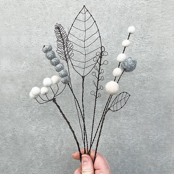 RUSTY WIRE & FELT COW PARSLEY