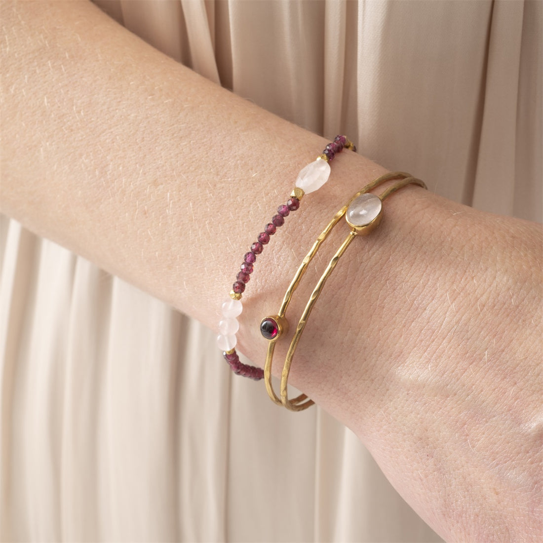 SWEET GARNET ROSE QUARTZ GOLD BRACELET