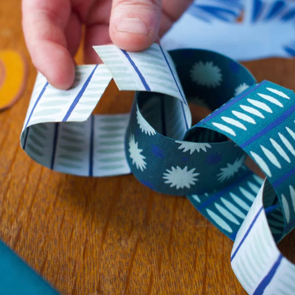 PAPER CHAIN KIT | BLUE