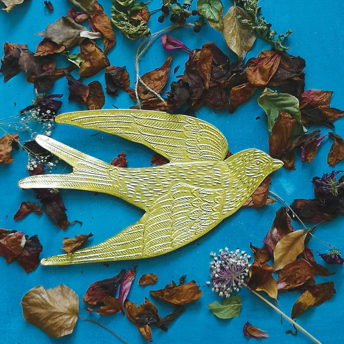 LARGE EMBOSSED ANTIQUE BRASS DOVE