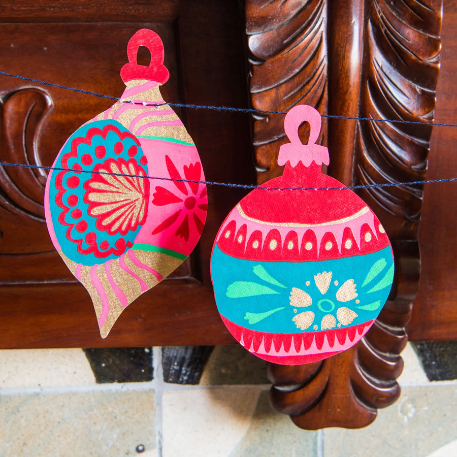 HAND PRINTED BAUBLE GARLAND