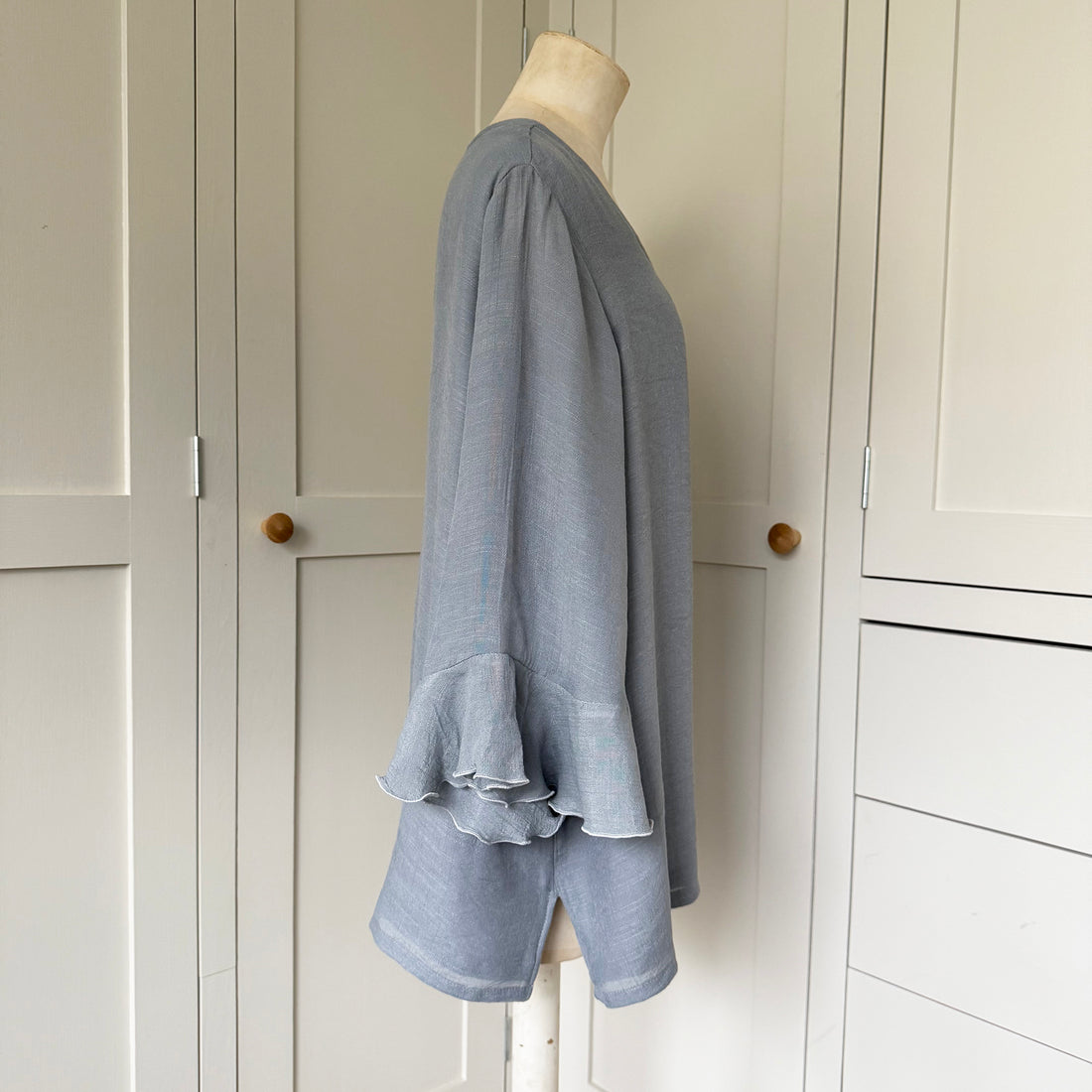 BAMBOO & COTTON FRILL SLEEVE EMILY TOP | GREY | S|M