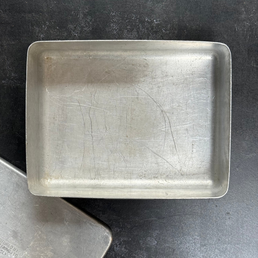 VINTAGE GRUNDY ALUMINIUM DINNER TRAY | SMALL WITH ONE HANDLE