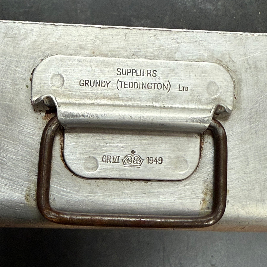 VINTAGE 1949 GRUNDY ALUMINIUM DINNER TRAY | LARGE WITH 2 HANDLES | B