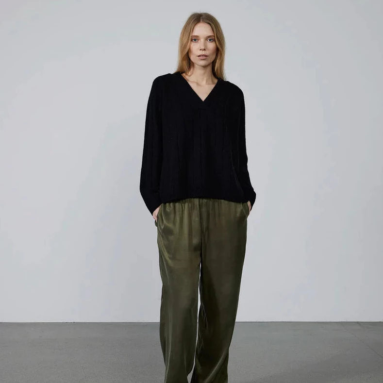 GAIL V-NECK MONGOLIAN CASHMERE SWEATER | SAND MELANGE