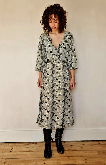 HOLLY  DRESS | STAR FLOWER WITH GOLD
