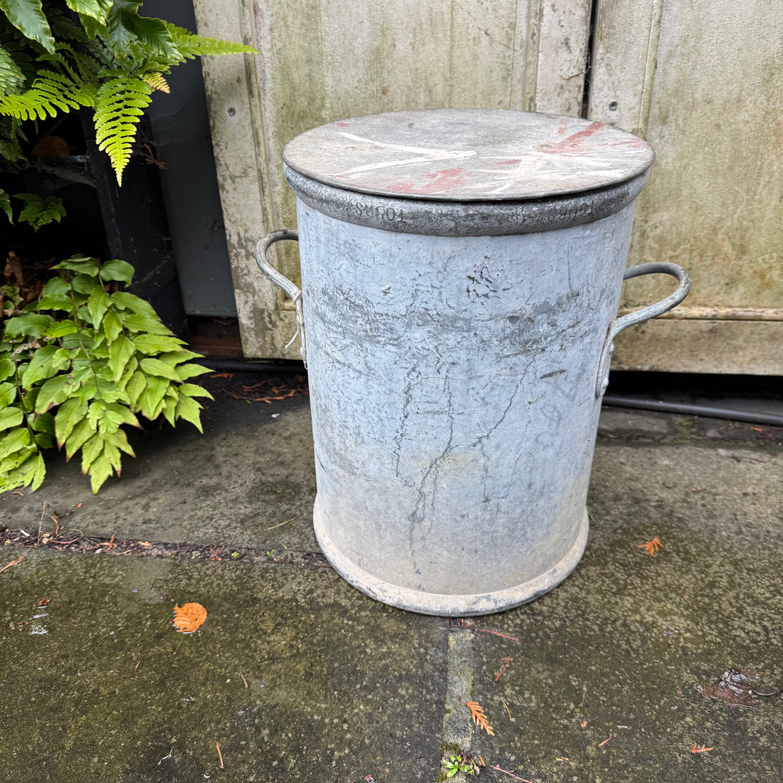 VINTAGE METAL STORAGE BIN WITH TWO HANDLES, LID AND SCOOP
