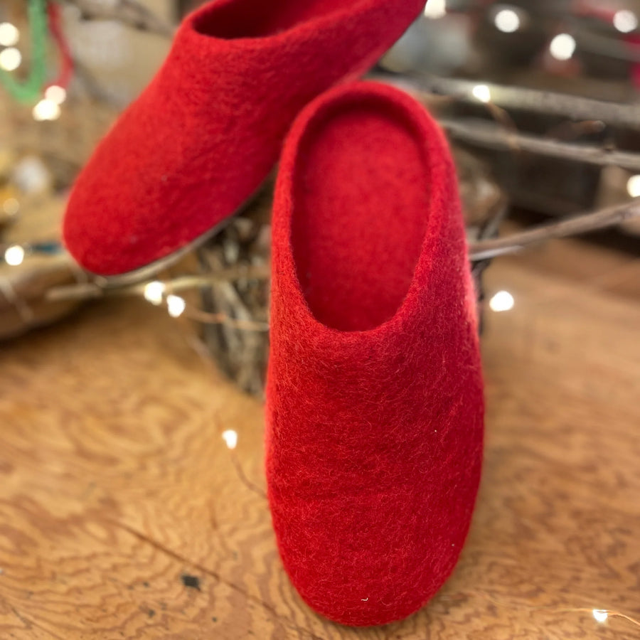HANDMADE ECO FELT MULE SLIPPERS SUEDE SOLE | BERRY RED
