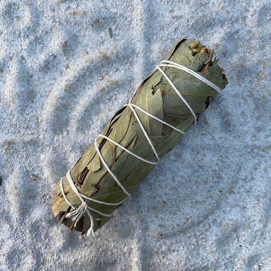 EUCALYPTUS SMUDGE BUNDLE