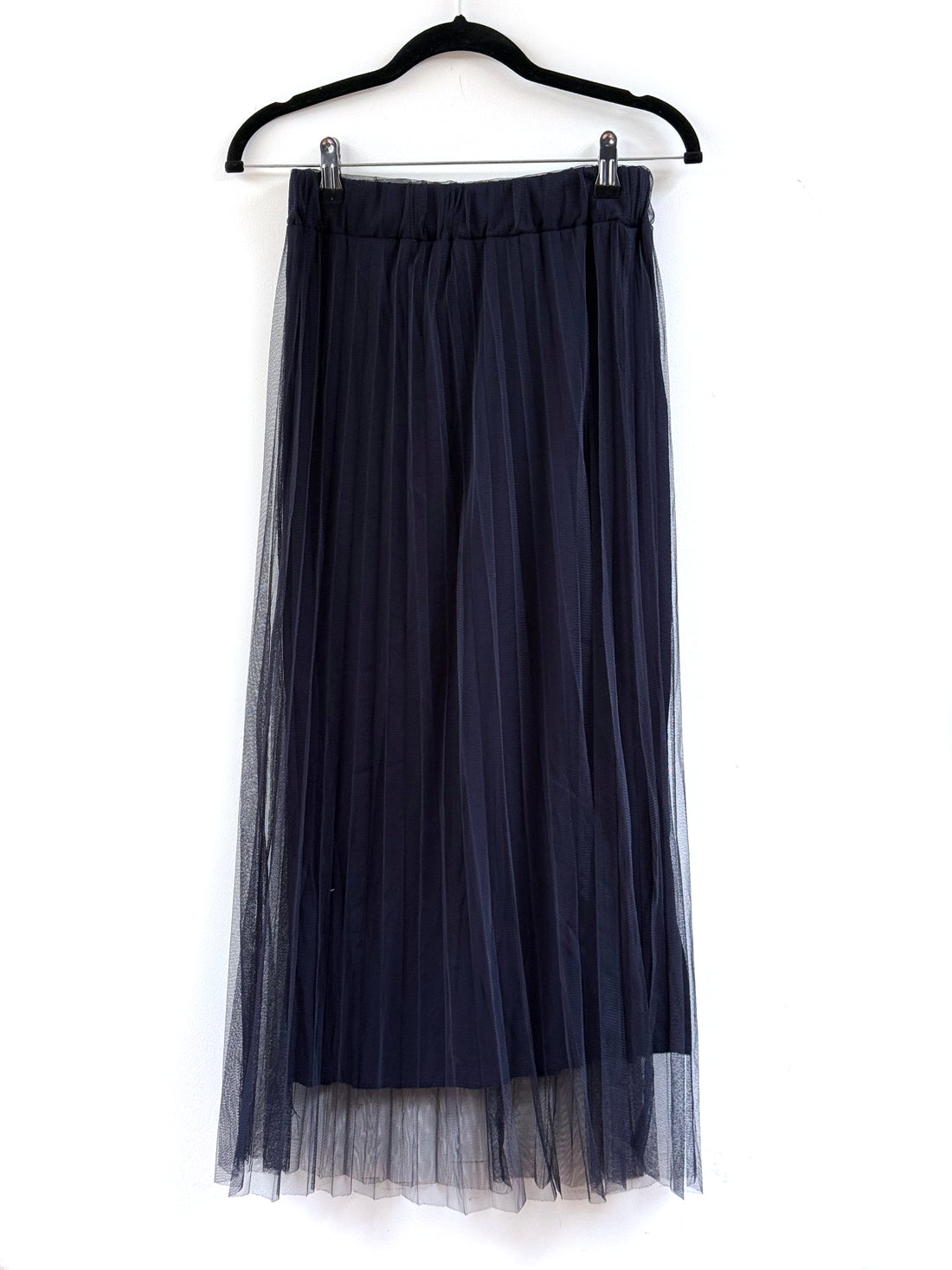 PLEATED TULLE SKIRT | NAVY