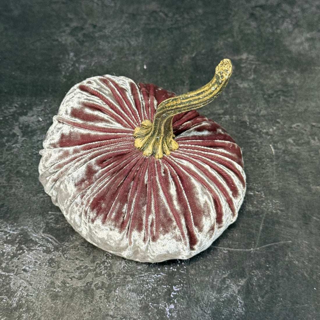 XSMALL VELVET DECORATIVE PUMPKIN | LUXE QUARTZ
