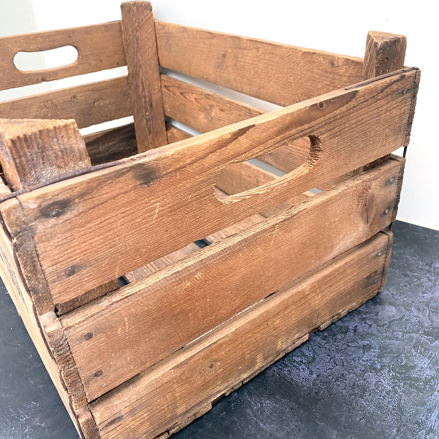 VINTAGE C. F. TOWSON & SON WOODEN CRATE
