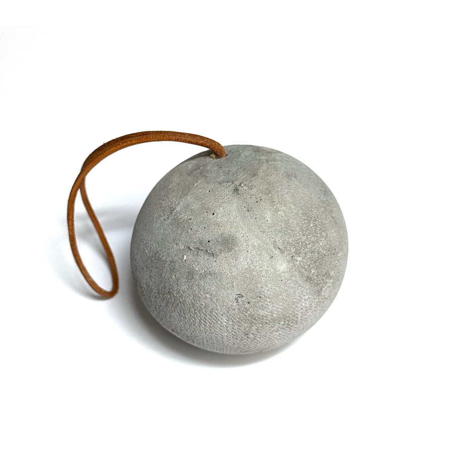 MINI CONCRETE BALL DECORATION