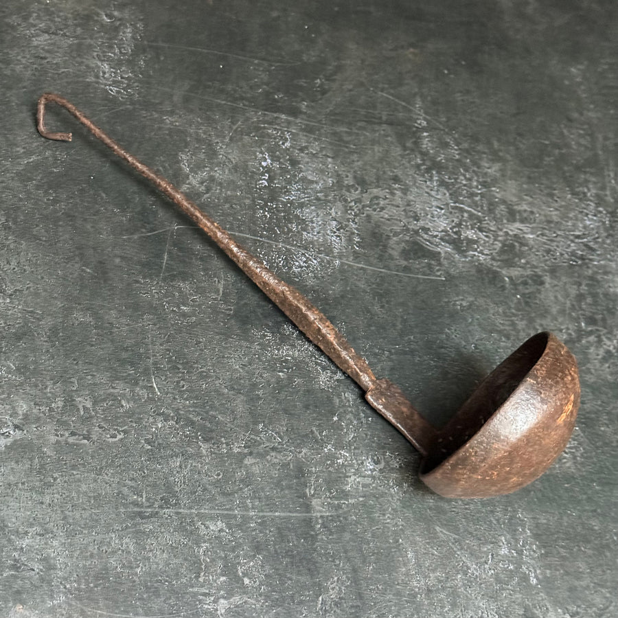 VINTAGE IRON TEALIGHT SPOON