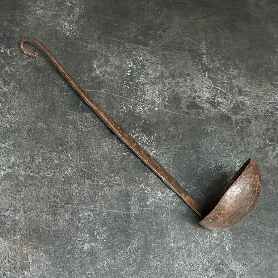 VINTAGE IRON TEALIGHT SPOON