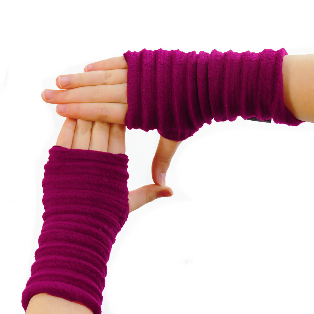JUNIOR PLEATED 'WRISTEES' WRISTWARMERS FOR CHILDREN | 7-11 YEARS