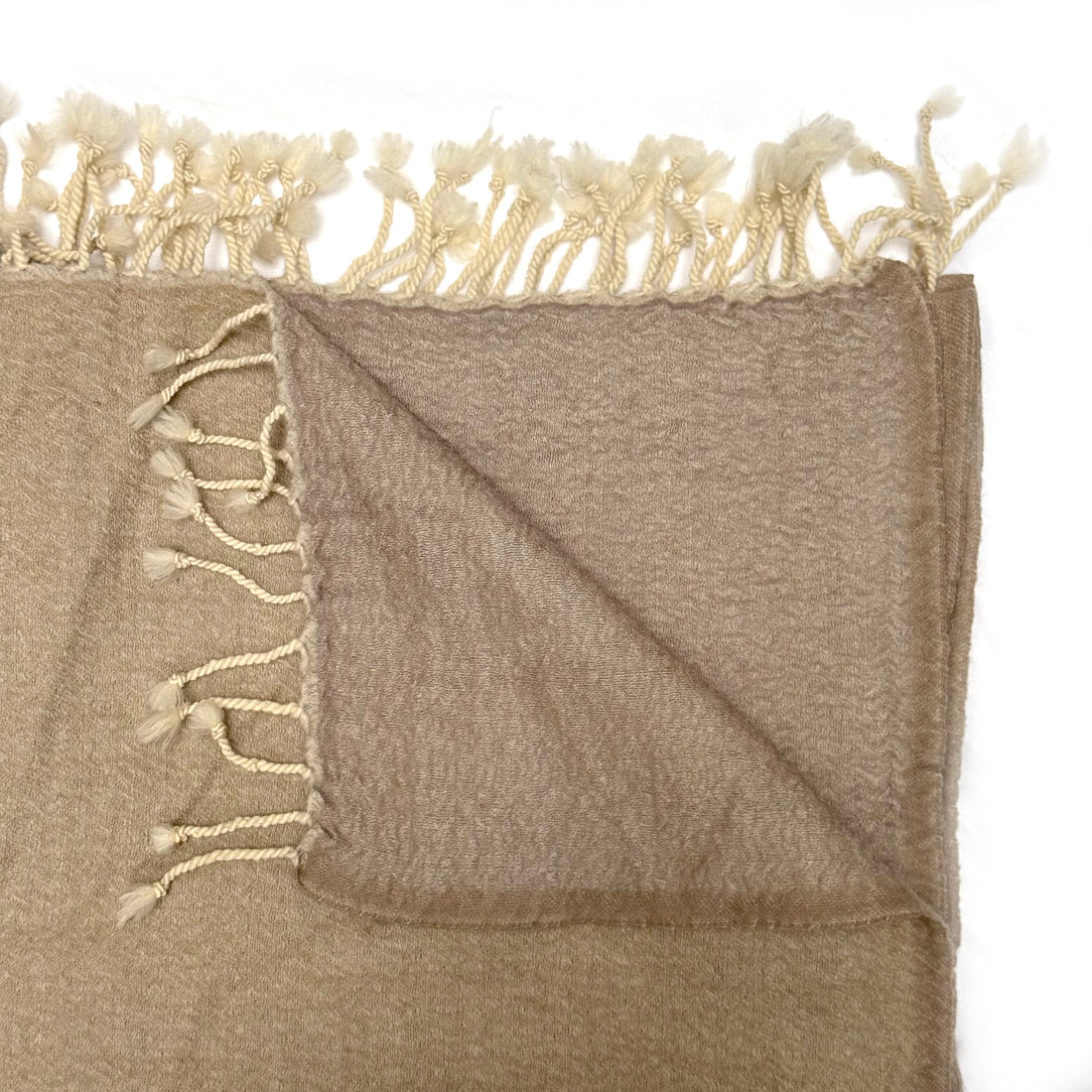 FINE WOOL THROW WITH TASSELS | TAUPE