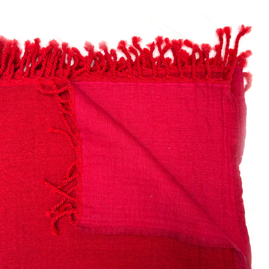 FINE WOOL TWO TONE THROW | RED & DARK PINK