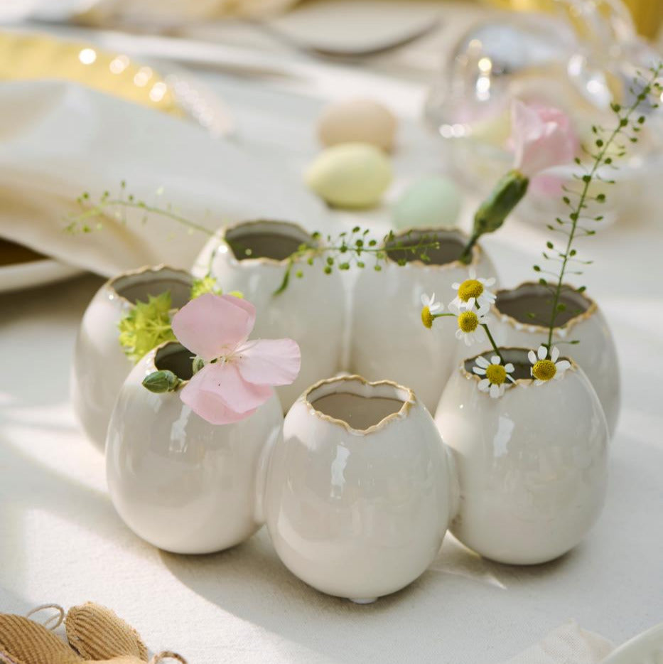 EGG FLOWER VASE