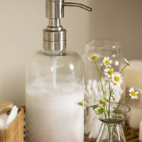 GLASS DISPENSER WITH SILVER COLOURED STAINLESS PUMP