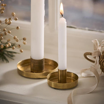 BRASS PLATE DINNER CANDLE HOLDER