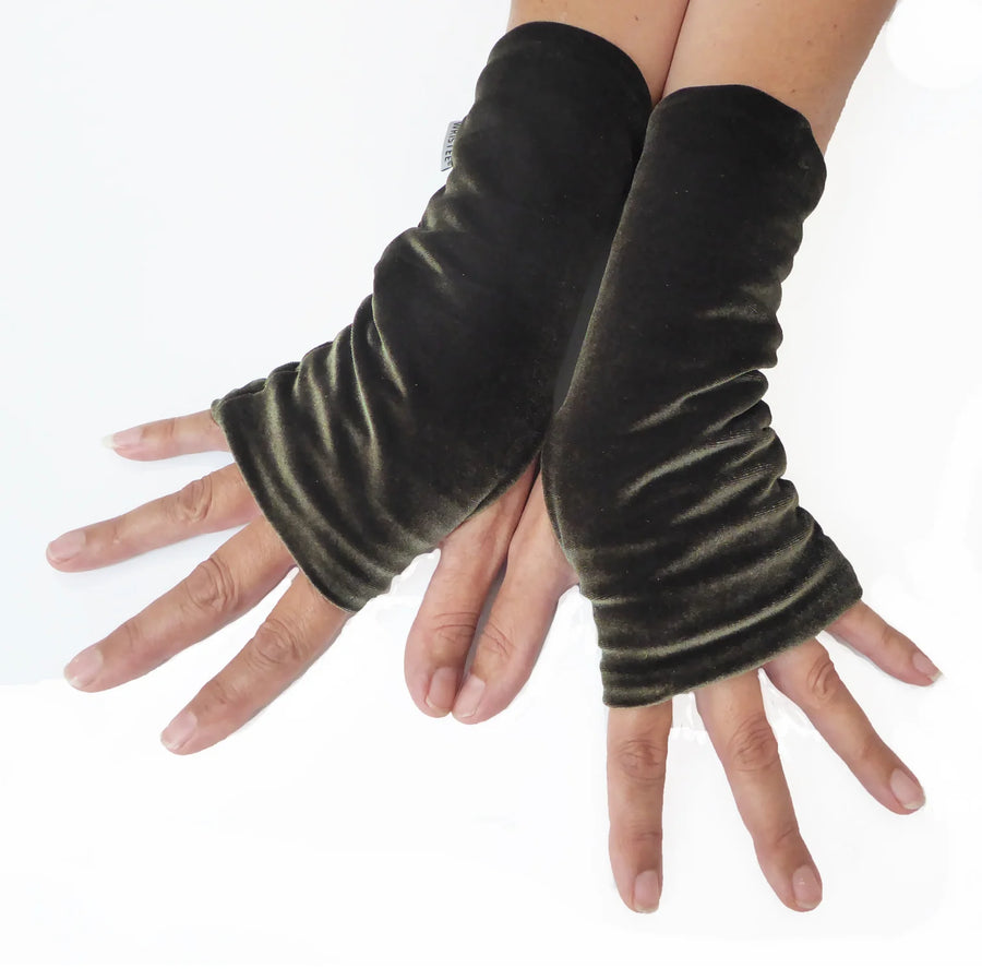 VELVET 'WRISTEES' WRISTWARMERS