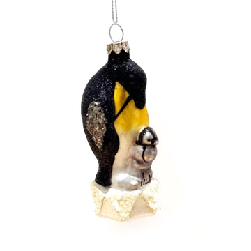 BABY PENGUIN & PARENT GLASS BAUBLE DECORATION