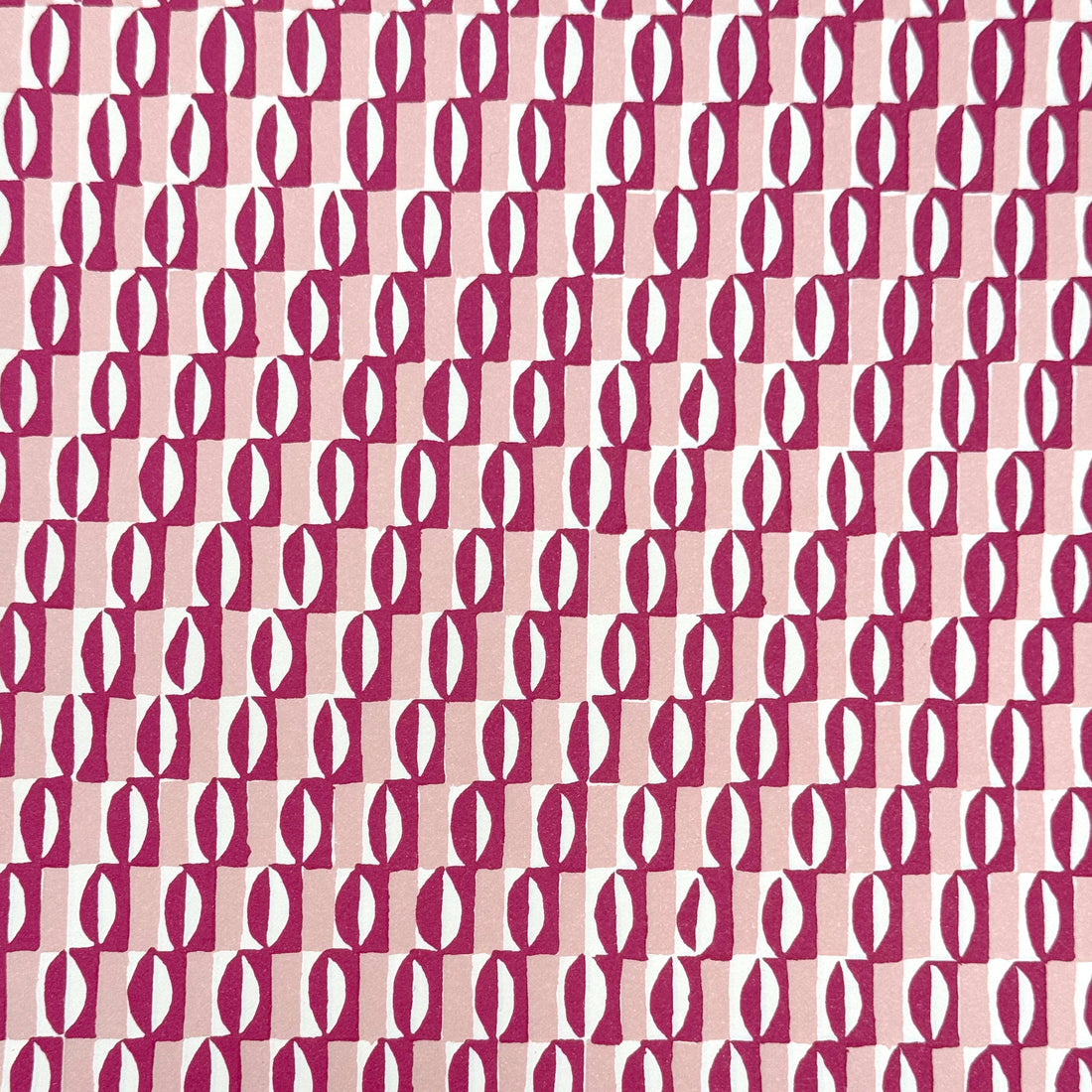 CAMBRIDGE IMPRINT SMALL WRAPPING PAPER | CUTOUT | PINK & FUCHSIA