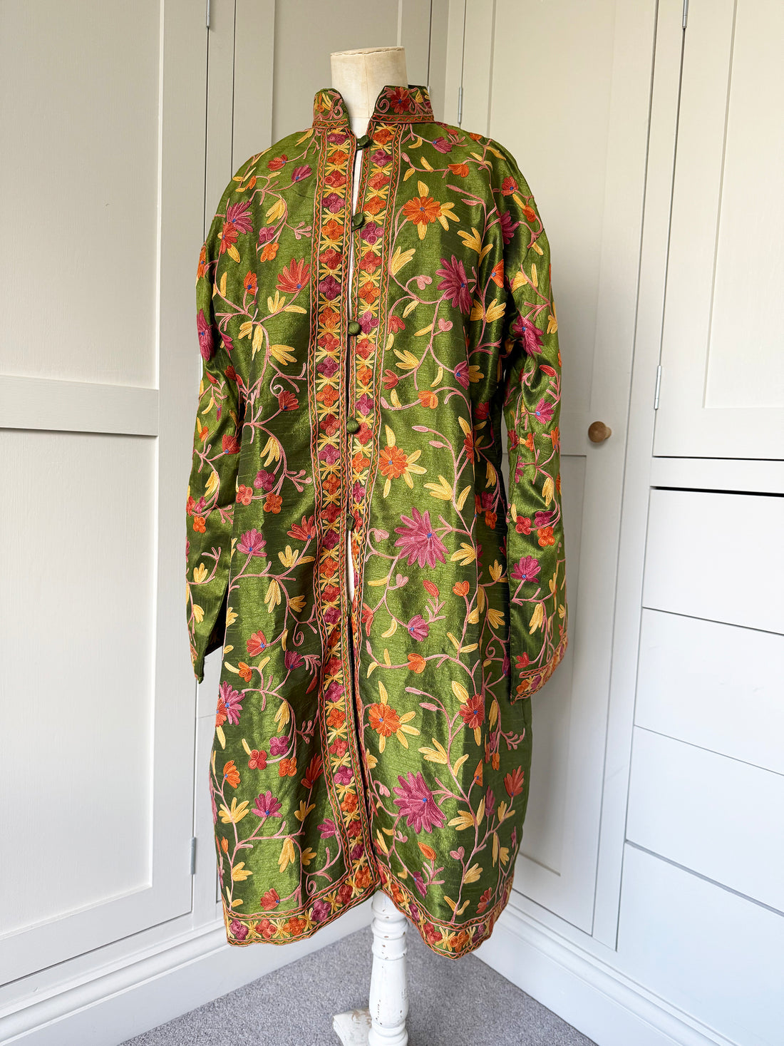 KASHMIRI EMBROIDERED SILK COAT | GREEN