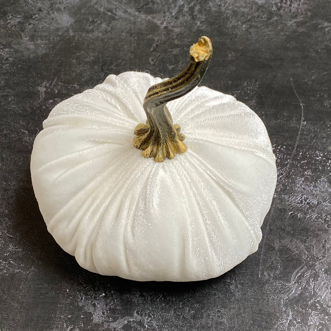 XSMALL VELVET DECORATIVE PUMPKIN