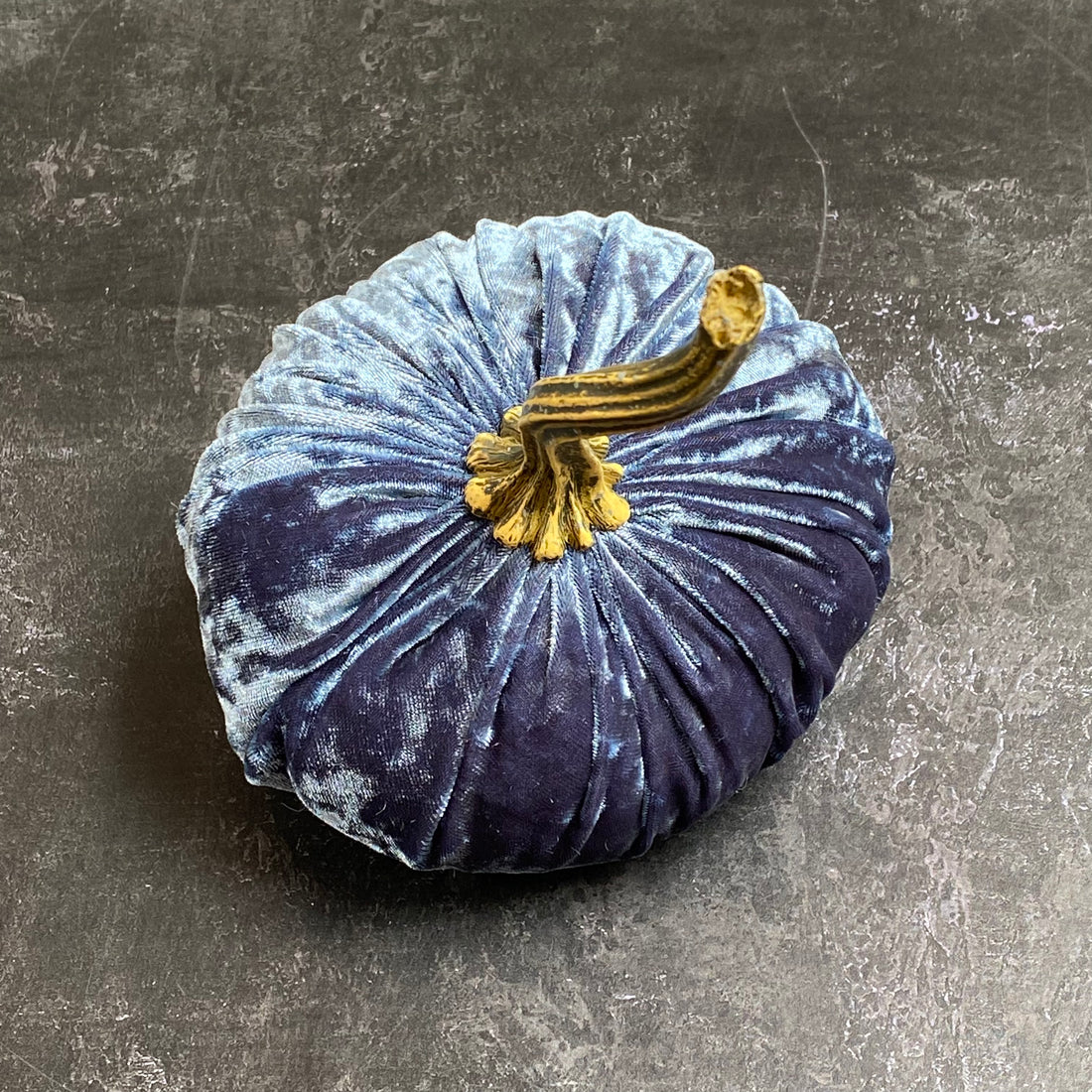 XSMALL VELVET DECORATIVE PUMPKIN