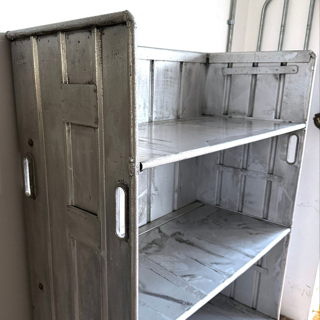 VINTAGE ALUMINIUM SHELVING UNIT ON WHEELS