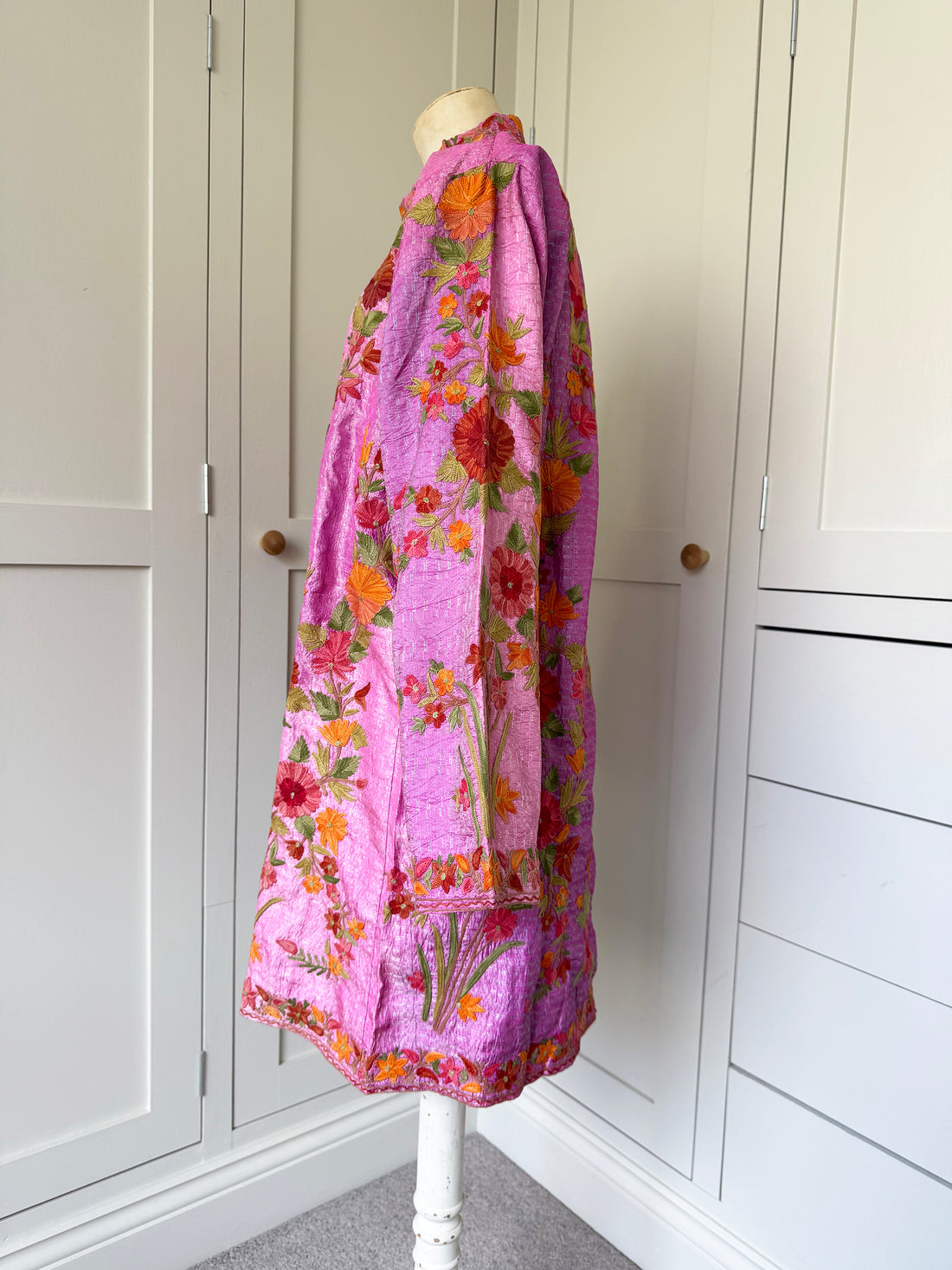 KASHMIRI EMBROIDERED SILK JACKET | PINK