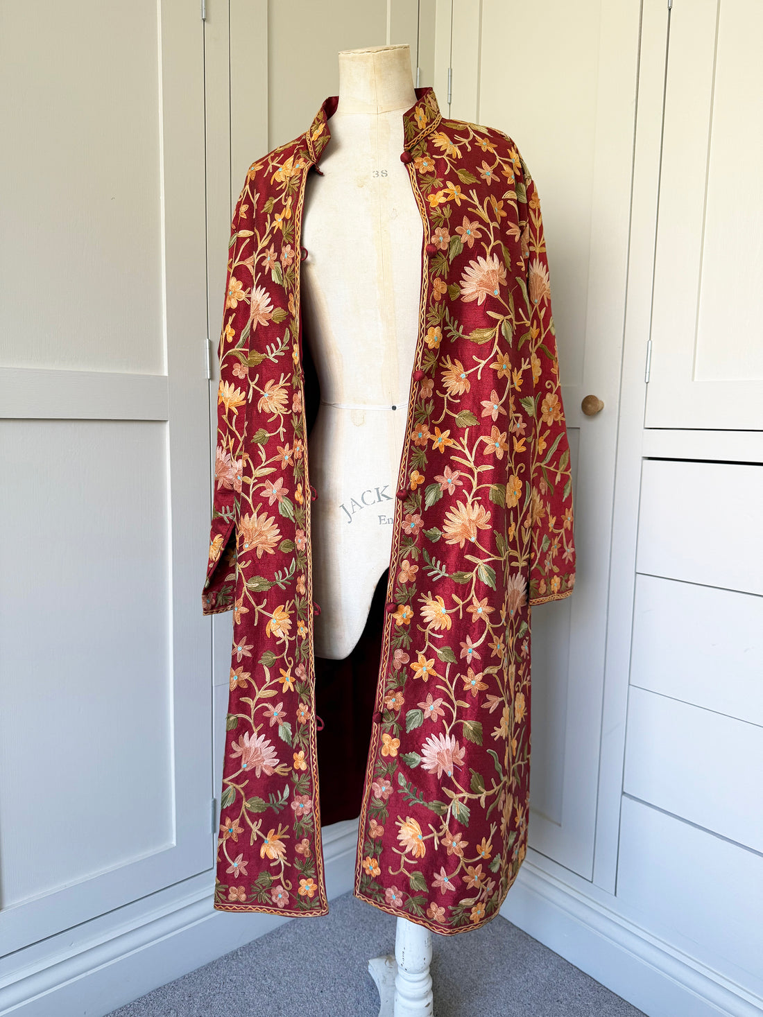 KASHMIRI EMBROIDERED SILK COAT | RED