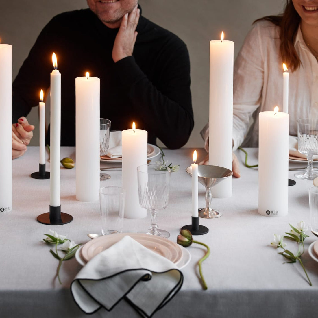 WHITE ALTAR CANDLE 20 x 5cm