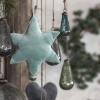 VELVET STAR ORNAMENT