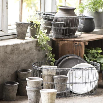 WIDE WIRE BASKET WITH HANDLES